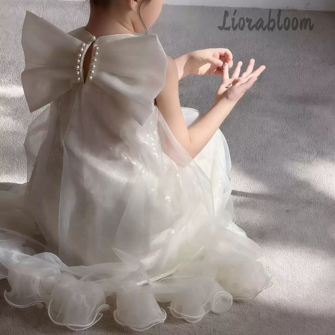Maßgeschneidertes Mädchen-Fest – Photography Wedding Bewertung und Preis